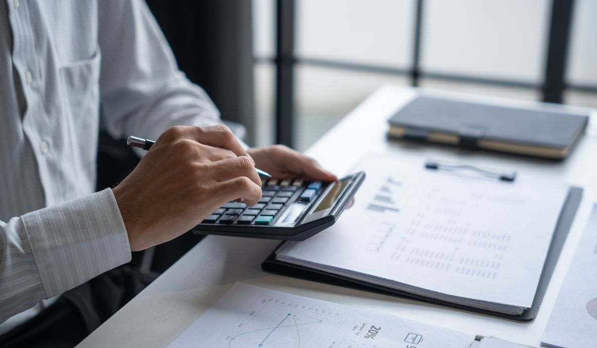 経費を計算する様子